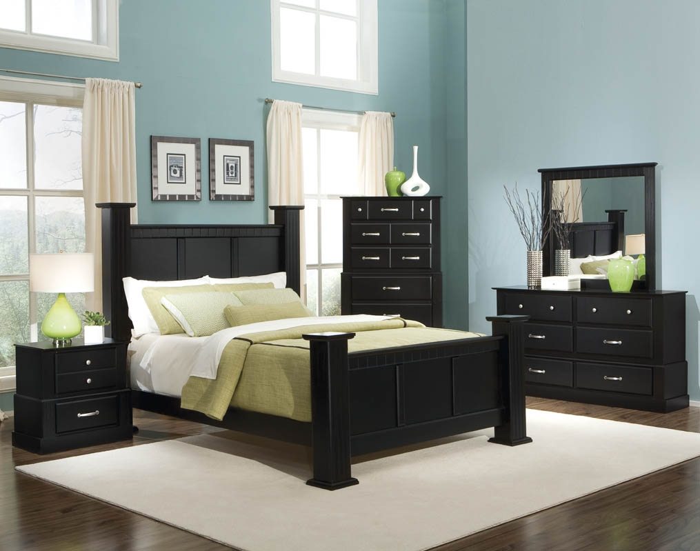 Decorate Your Bedroom with the Stylish Black lacquer