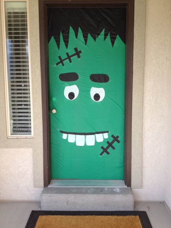 halloween door decorations 2