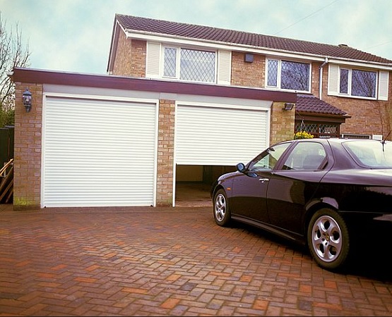 10 Crucial Things to Know When Looking For Roll Up Garage Doors