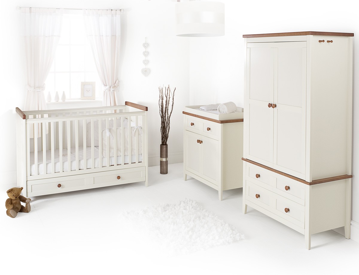 baby's bedroom furniture