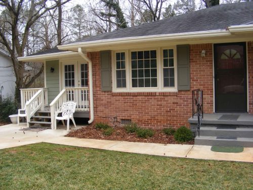 exterior-paint-colors-with-red-brick-photo-14