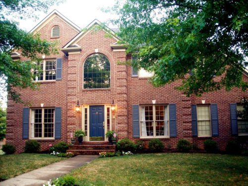 exterior-paint-colors-with-red-brick-photo-8