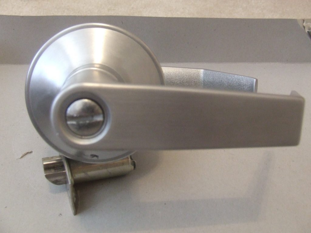 Mirrored sliding closet door lock 22 secrets you probably didn't know