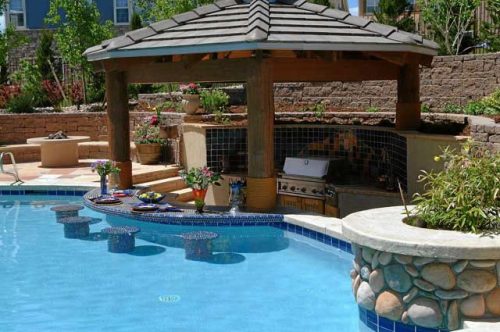 outdoor-pool-and-bar-designs-photo-7