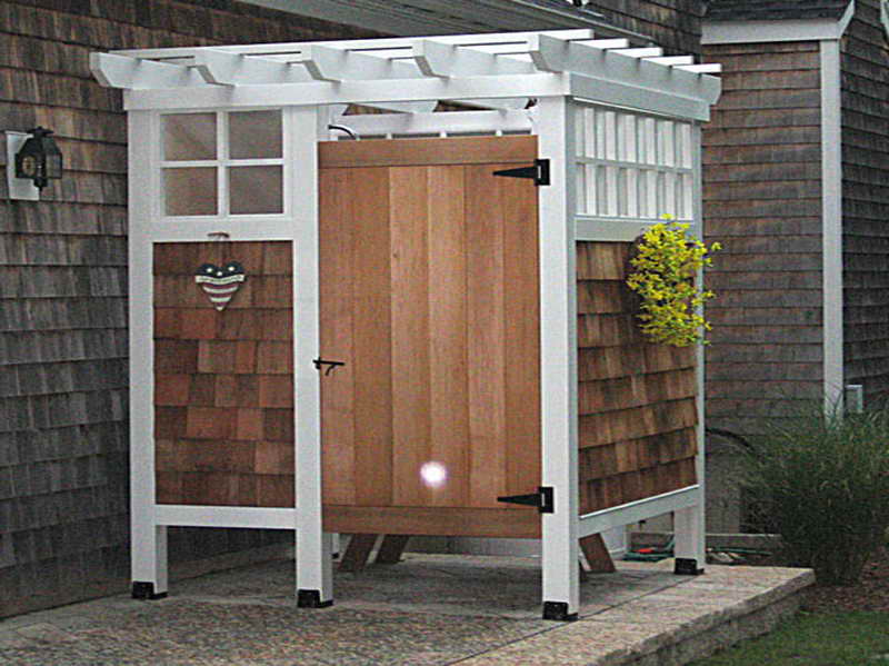 outdoor-shower-door-photo-6