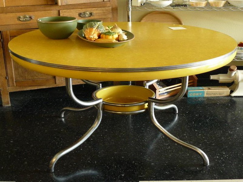Vintage-kitchen-table-photo-10