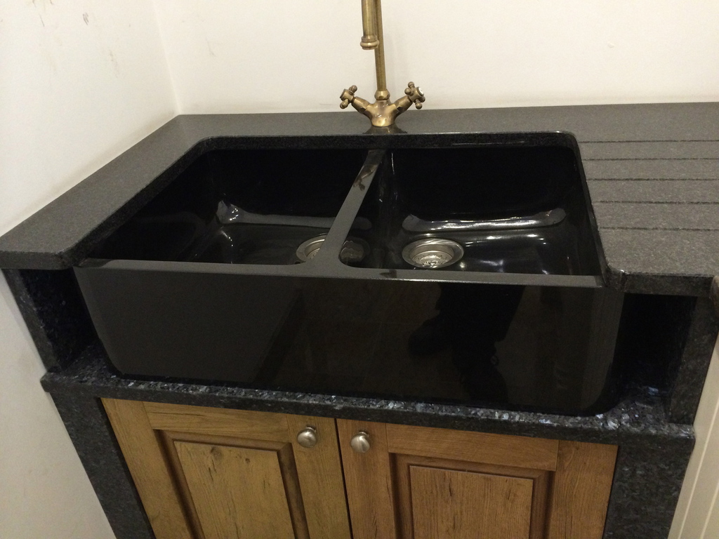 20 reasons to install Black granite belfast sink