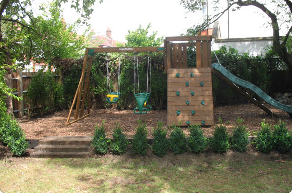 10 Garden with Playground Design Ideas