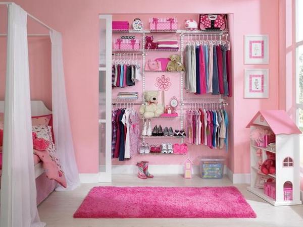 Walk-in closet ideas for girls – an uncluttered and customized dressing area
