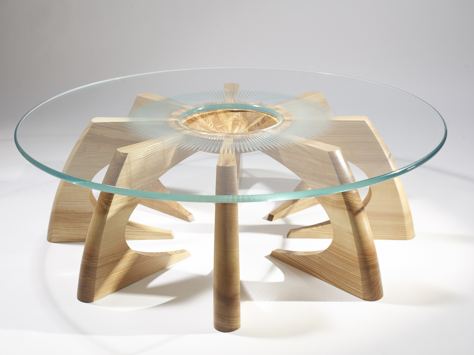 Столики лучи. Журнальный столик Girotondo Naos. Десинг Вуд мебель. Журнальный столик круглый. Необычные журнальные столики из дерева.