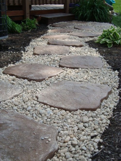 river-rock-garden-edging-photo-18