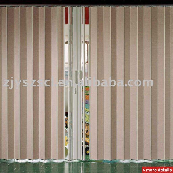 accordion folding doors photo - 4