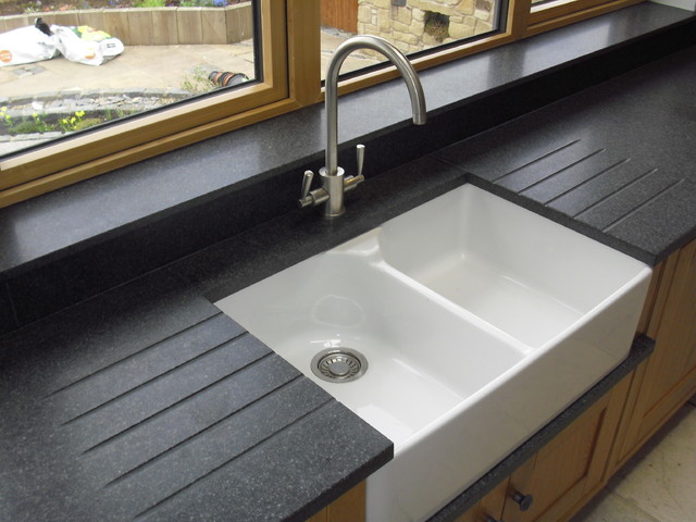 black granite belfast sink photo - 6