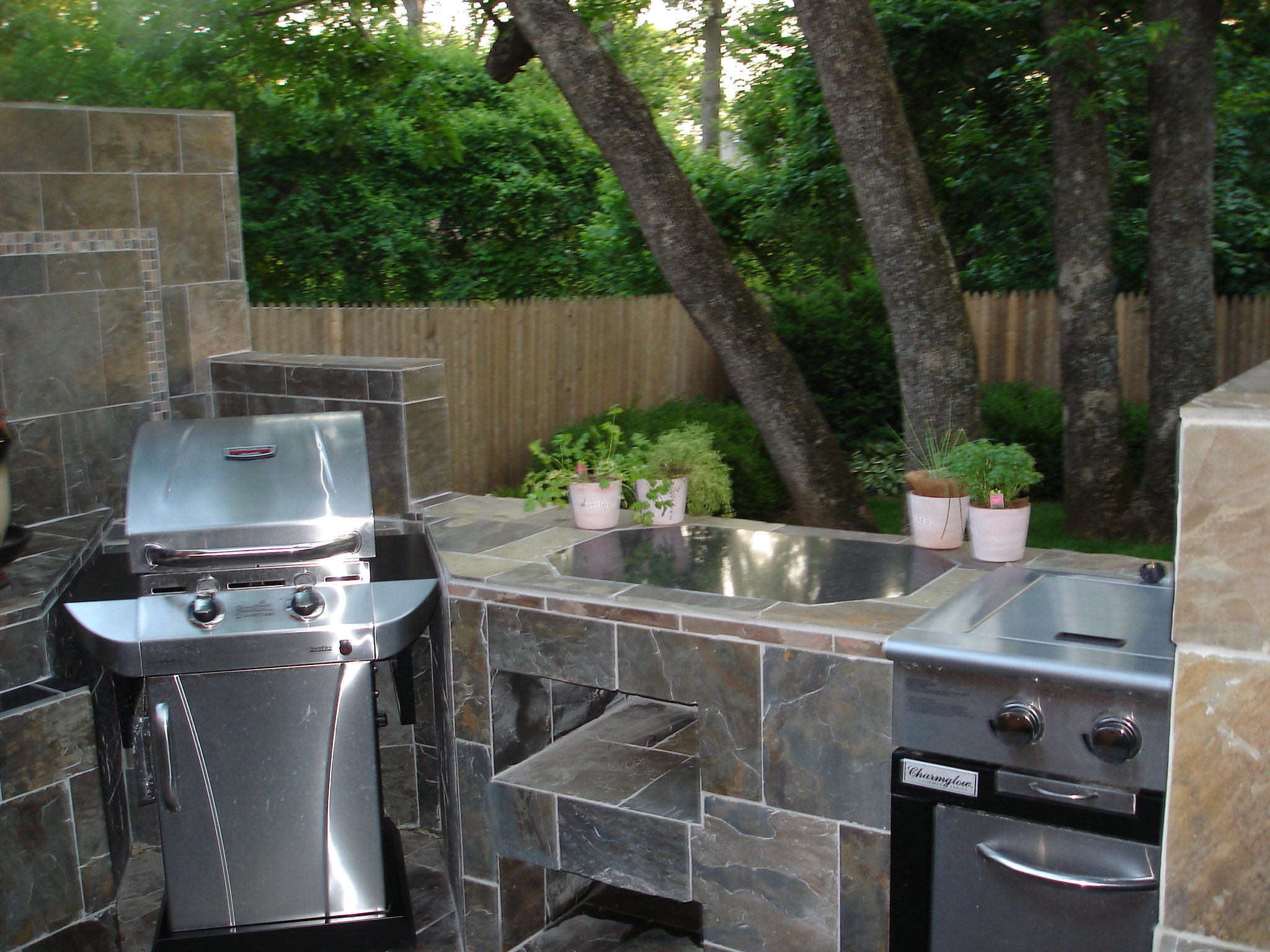 outdoor kitchen on deck photo - 6