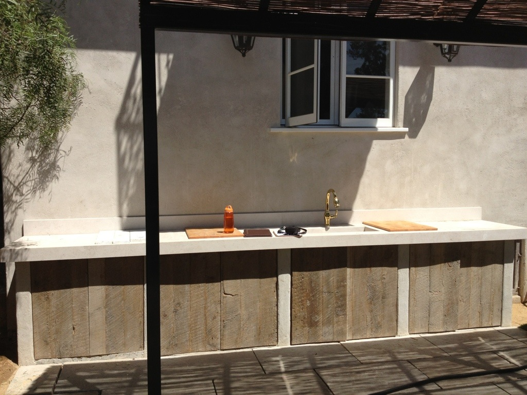 outdoor kitchen wood cabinets photo - 3