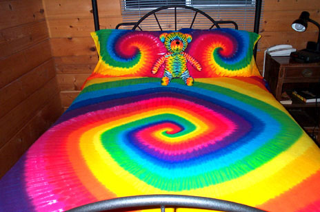 rainbow tie dye bedding photo - 2