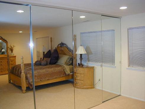 sliding glass mirrored closet doors photo - 3