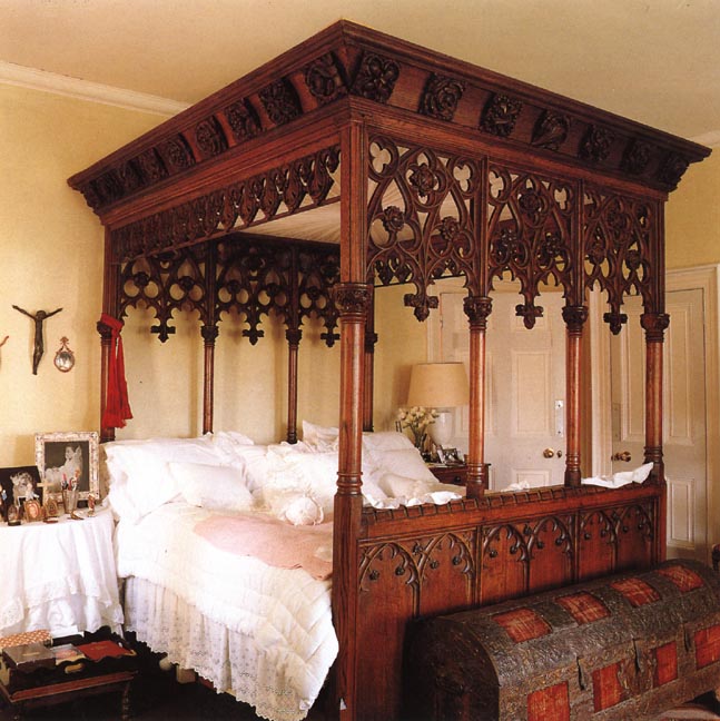 victorian gothic bedroom furniture photo - 4