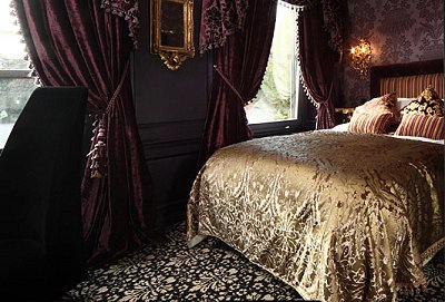 victorian gothic bedroom furniture photo - 5