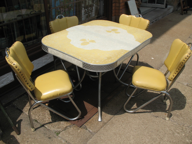 vintage kitchen table photo - 2