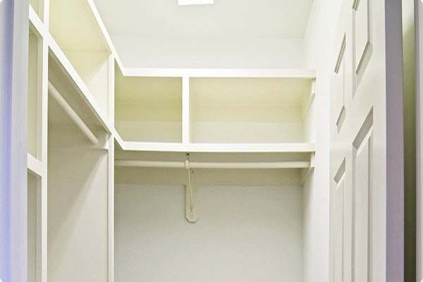 walk in closet dimensions small photo - 5